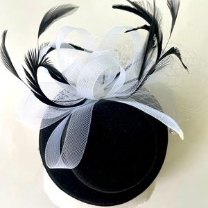 New Mini Black White Hat With Netting Ribbons and Feathers Fascinator